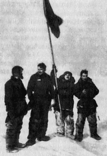 Иван Папанин герой Арктики родился 26 ноября 1894 года в семье матроса - фото 30