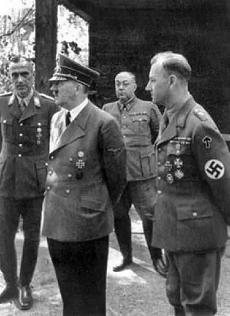 10 августа 1942 года Вервольф Вечер На ужин в офицерскую столовую фюрер - фото 5