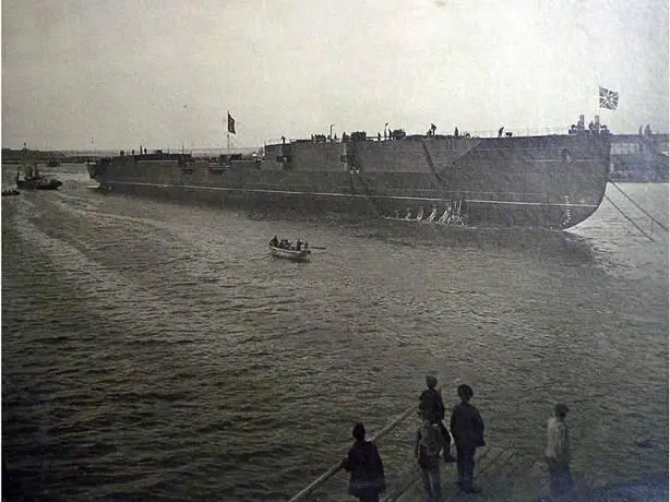 Спуск на воду крейсера Адмирал Нахимов Крейсер Адмирал Нахимов в достройке - фото 41