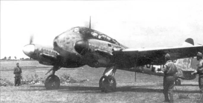 Me210Ca1 из скоростной бомбардировочной эскадрильи 1022 лето 1944 г - фото 66