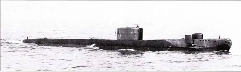 Британская экспериментальная подлодка Вальтера Эксплорер в 1956 г Между тем - фото 93
