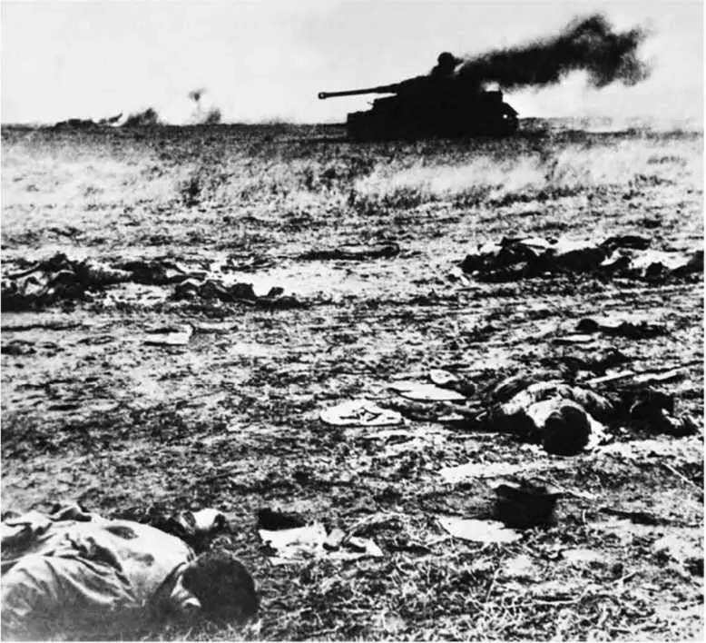 Эпизод сражения под Курском летом 1943 г Германское поражение было в немалой - фото 65