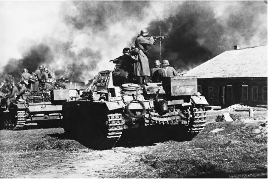 Германские войска в ходе операции Барбаросса в 1941 г Наступлению немцев - фото 80