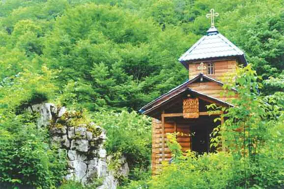 Храм мученика Василиска Команы Абхазия Храм Пресвятой Богородицы в честь - фото 9