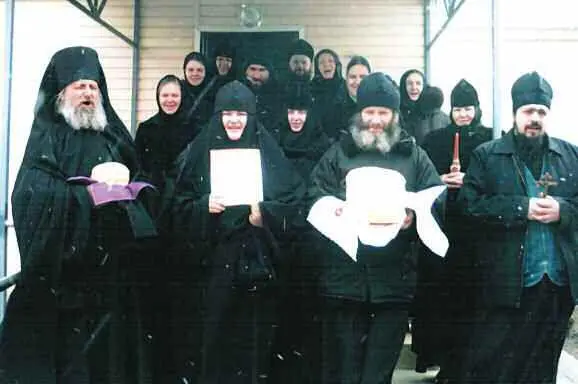 Пасхальное поздравление батюшки на Светлую седмицу в Юрьеве В трудные минуты - фото 32