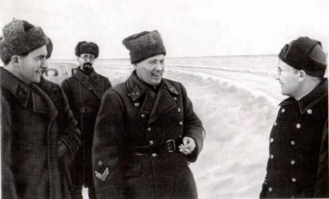 Руководители ледовой военноавтомобильной дороги зимой 19411942 гг На - фото 50