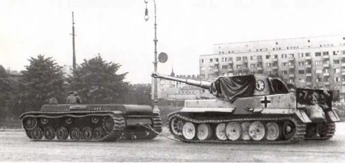 Буксировка трофейного танка Тигр Коммуникации осажденного Ленинграда в - фото 67