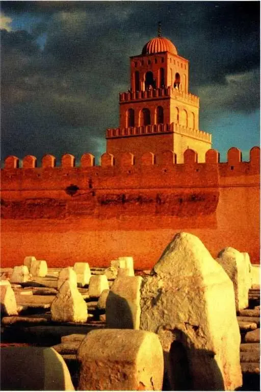 Кайруан мечеть и кладбище Аглабидов IX в Тунис Чаша из бирюзы IXX вв - фото 121
