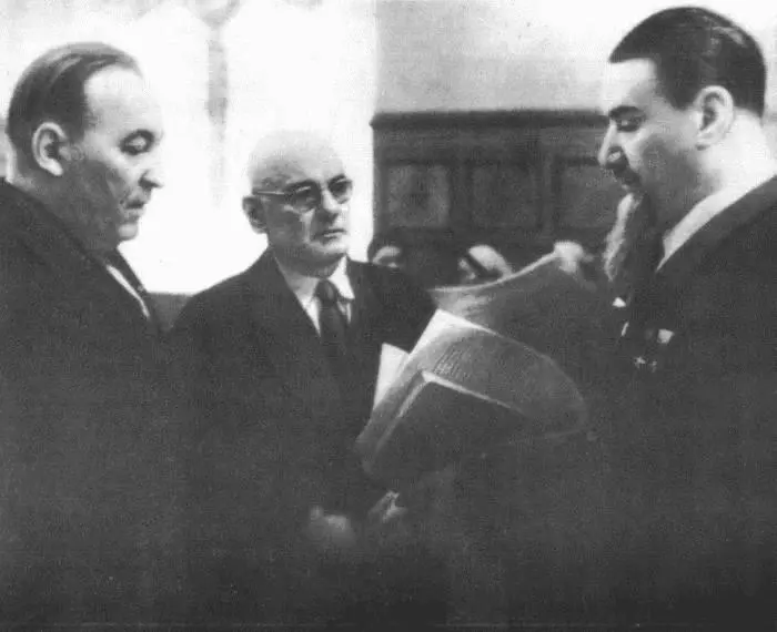 32 Ефим Славский Борис Ванников Игорь Курчатов Конец 1950х гг 33 - фото 35