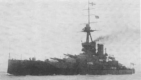 Линейный корабль Iron Duke в 1914 году Подводная блокада осуществлявшаяся - фото 33