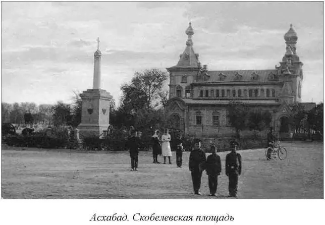 И часто можно видеть в руках бабиста книгу с наилучшим переводом Виктора Гюго - фото 8
