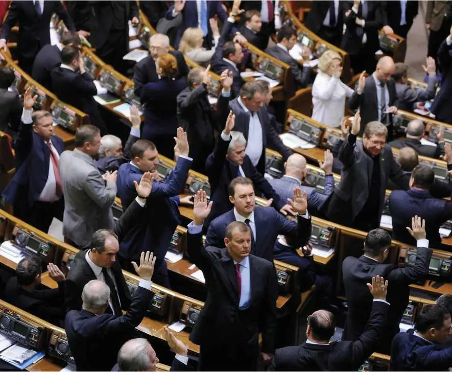 16 января 2014 года Верховная Рада приняла пакет диктаторских законов - фото 16