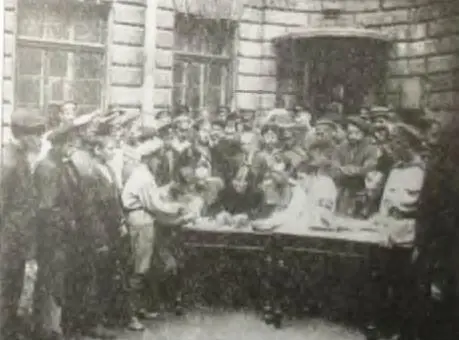 Осень 1919го Киевляне записываются в белую Добровольческую армию - фото 197