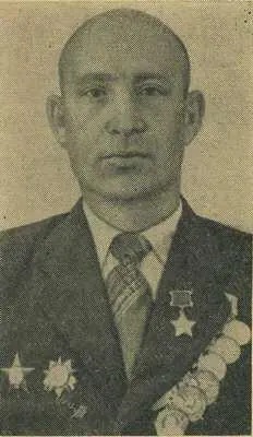 Родился в 1921 году в селе Сторожевое Ленинского района Тульской области - фото 20