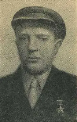Родился в 1914 году в селе Товарково Богородицкого района Тульской области - фото 82
