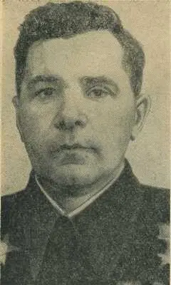 Родился в 1914 году в селе Ясоновое Дубенского района Тульской области в семье - фото 97