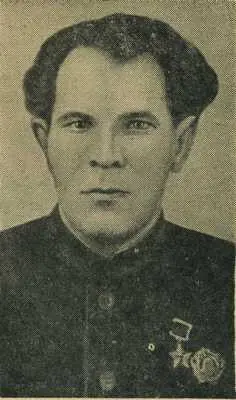 Родился в 1914 году в горТуле В 1921 году семья переехала в Москву а через - фото 135
