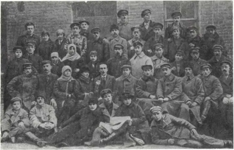 Участники Екатеринославского губернского съезда профсоюза химиков 1922 г - фото 26