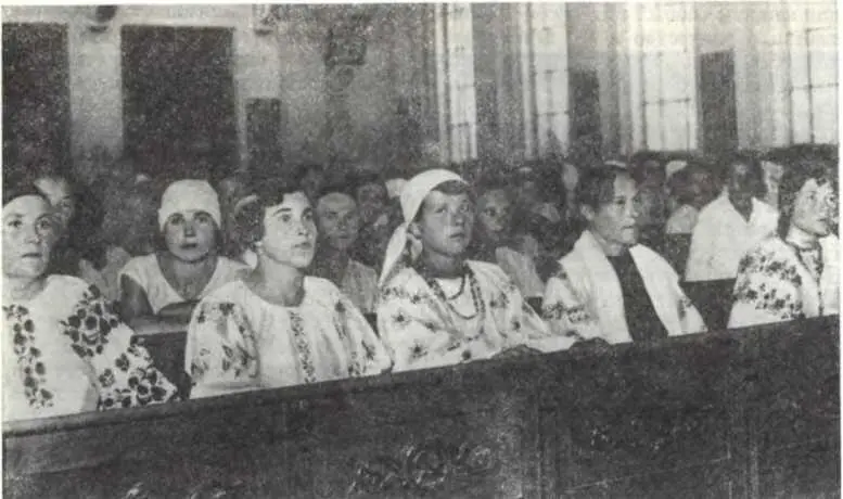 На Всеукраинских курсах женского актива при ВУЦИК Харьков 1932 г Депутаты - фото 78
