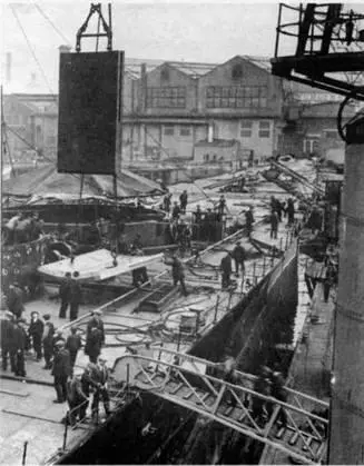 К началу 1918 г среди части лордов Адмиралтейства возникли сомнения в - фото 19
