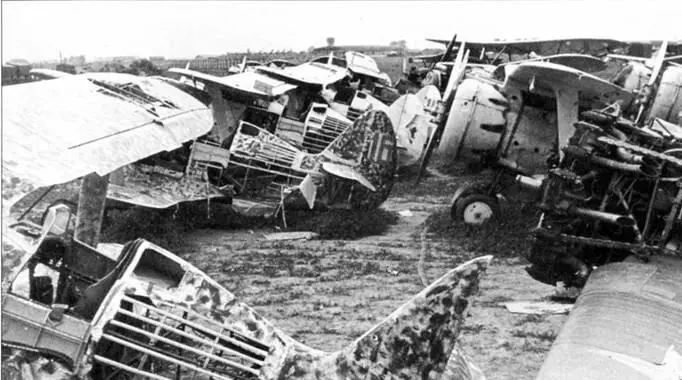 Когда Вермахт захватил передовые советские аэродромы предварительно - фото 129