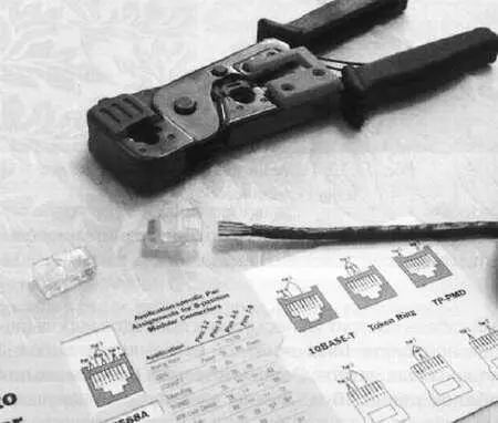 Рис 1115 Существует множество обжимных инструментов для разъемов RJ45 - фото 400