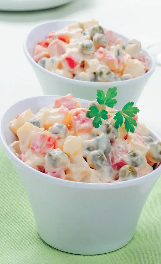 Овощной салат с крабовым мясом и майонезом Роллы с лососем огурцом и - фото 4