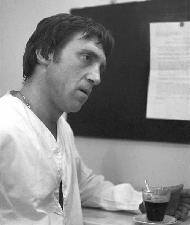 Владимир Высоцкий в Будапеште Октябрь 1976 г Театр оперетты Фото Эва Хорват - фото 60
