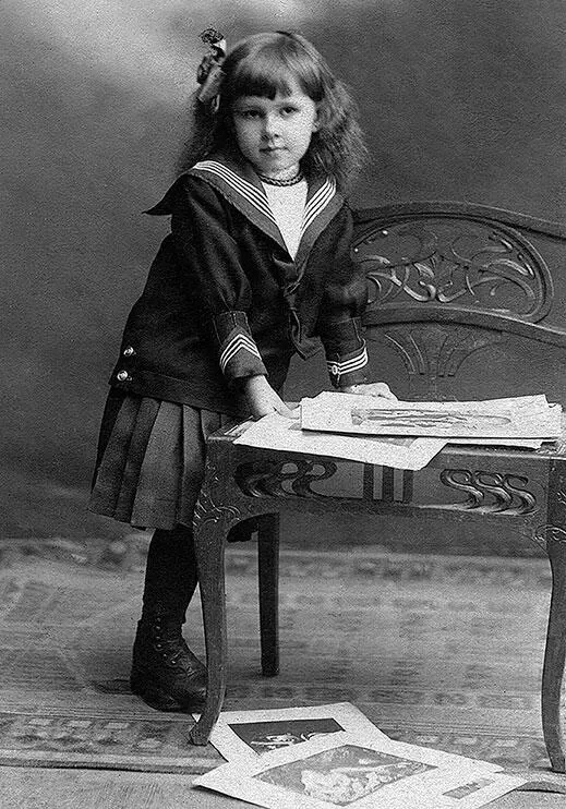 Елизавета Ювачева 1915 г Лишь некоторые стихи из Задушевного слова пережили - фото 24