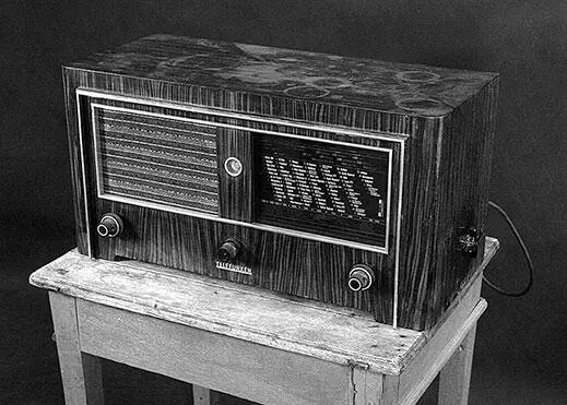 Радиоприемник Telefunken привезенный Владимиром Грицыным из Германии в подарок - фото 170