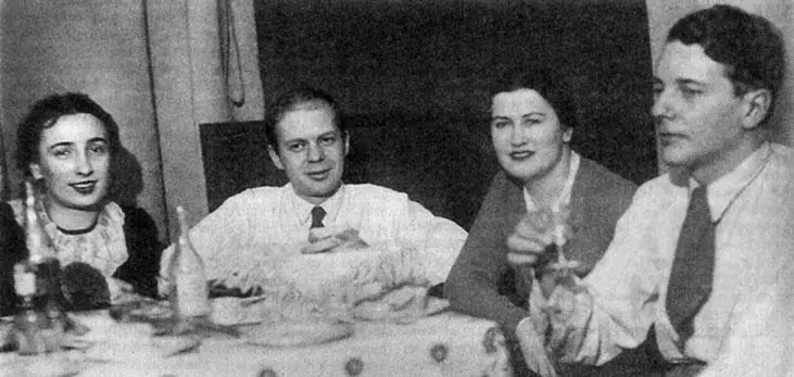 Галина Викторова Леонид Липавский Тамара Липавская Александр Введенский - фото 194