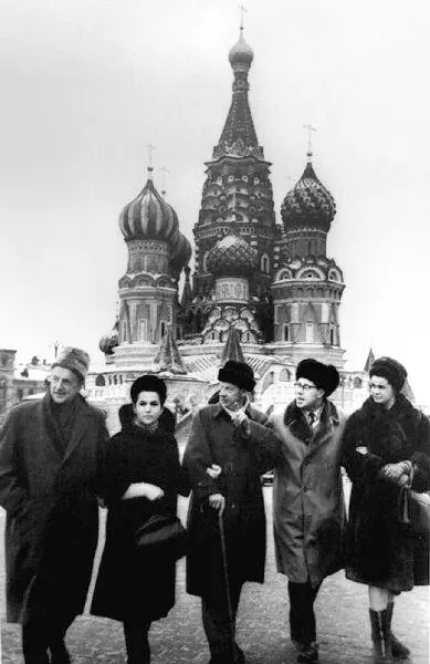 Питер Пирс Галина Вишневская Бенджамин Бриттен Мстислав Ростропович и Марион - фото 30