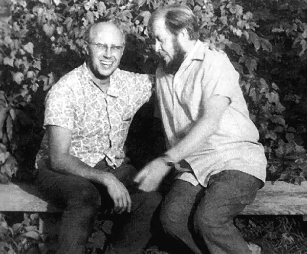 Ростропович и Солженицын в Подмосковье В 1974 году Ростропович оставался без - фото 37