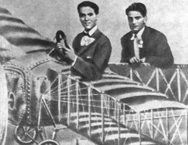 Федерико Гарсиа Лорка и Луис Бунюэль на вербене народном гулянье Федерико - фото 15