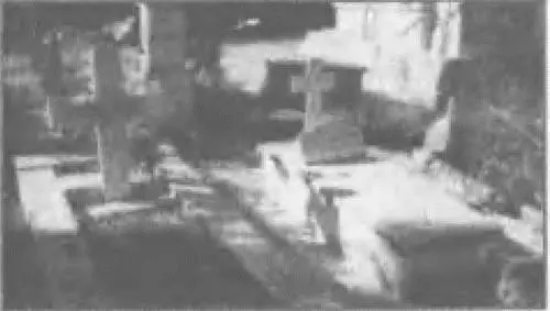 Русское кладбище в Бизерте Летом 1924 года Франция начала дипломатические - фото 95