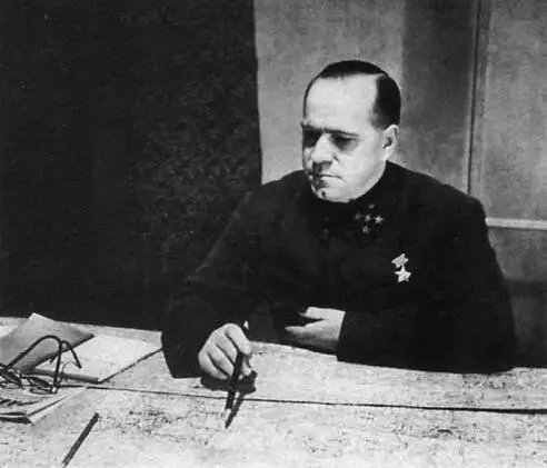 Генерал ГК Жуков в октябре 1941 года В ожесточенных боях развернувшихся на - фото 46