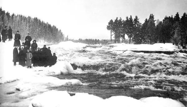 Во время туристического похода на Иматру 1909 год Фотограф К Булла С нами - фото 155