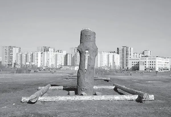 Капище Перуна в Купчино Фото Дениса Шаляпина май 2007 г Язычники обращались - фото 108