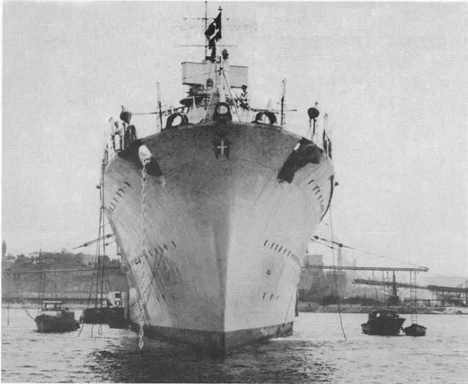 Легкий крейсер Муцио Аттендоло в 1935 вверху и 1936 гг ниже Раймондо - фото 81