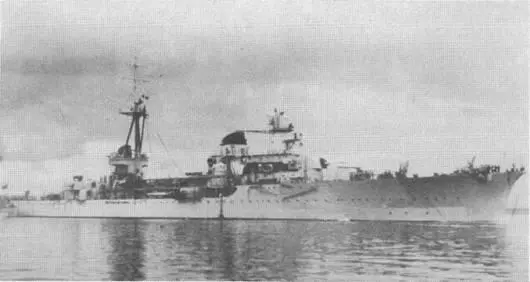 Легкий крейсер Муцио Аттендоло в 1935 вверху и 1936 гг ниже Раймондо - фото 82