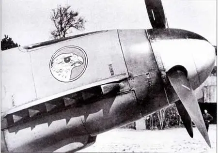 Эмблема JG 51 на одном из истребителей сфотографированном в июне Лейтенант - фото 89