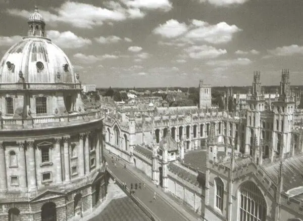 Вид на Оксфорд со зданием Бодлианской библиотеки ротондой Рэдклифа - фото 27