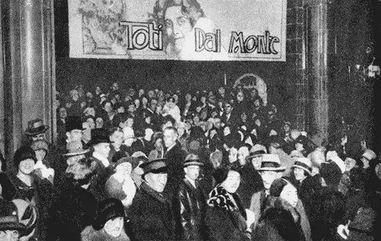 После концерта Тоти Даль Монте в Мельбурне 1926 г Просыпаюсь часа через два - фото 6