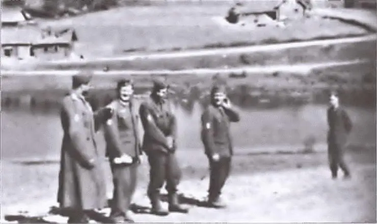 III батальон в деревне Холмы конец мая 1942 г Запись Лабонна для радио - фото 28
