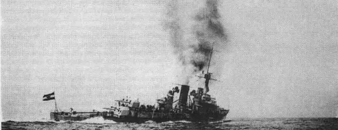 На ходовых испытаниях вверху и 17 апреля 1929 г во время подъема - фото 46