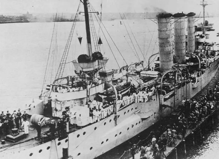 Легкий крейсер Берлин 1925 г Легкий крейсер Берлин 1925 г Легкий - фото 103
