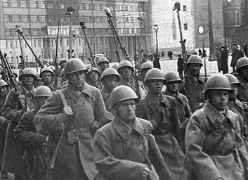 Колонна народного ополчения г Москва 1941 г Новые и новые полки - фото 63