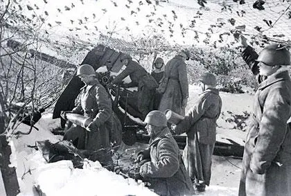 Артиллеристы ведут огонь по врагу Постановка боевой задачи отделению - фото 214
