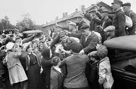 Проводы в народное ополчение Ветеран 2й Московской коммунистической дивизии - фото 233