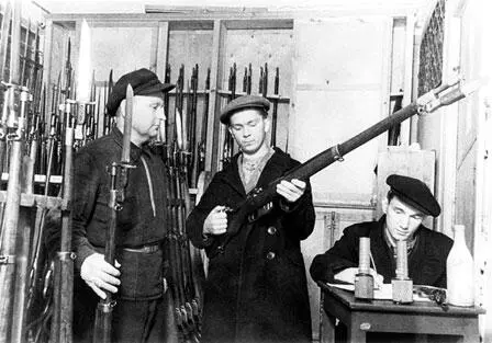 Ополченцы получают оружие канадские винтовки системы Росса Rifle Ross Mark - фото 262
